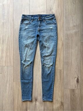 Vigoss Distressed Jeans